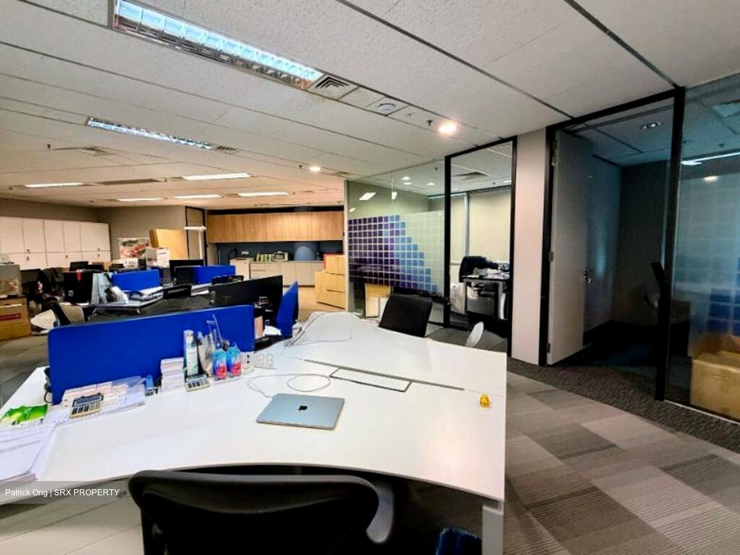 Hsbc Building (D1), Office #503853791